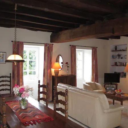 Feriehus Luxury 18th C Renovated Stone House With Heated Swimming Pool In Countryside *